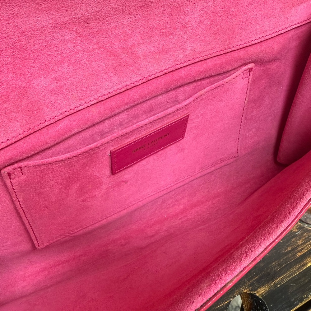 Saint Laurent Signature Hold “Y” Large Pink Leather Clutch or Shoulder Bag - Picture 13 of 17